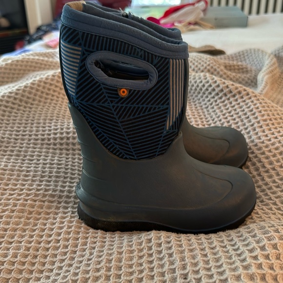 Bogs Snowboots - Picture 1 of 6